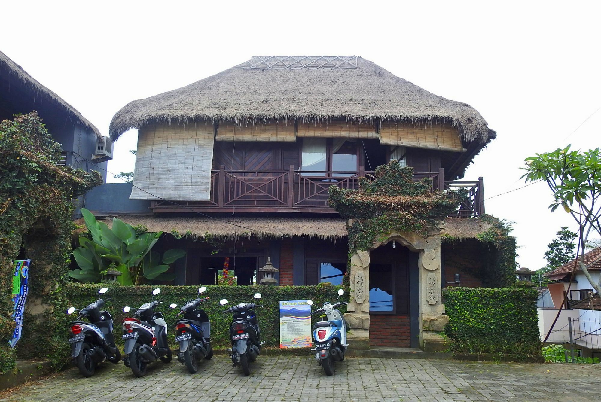 Mandala Hostel Ubud Exterior photo